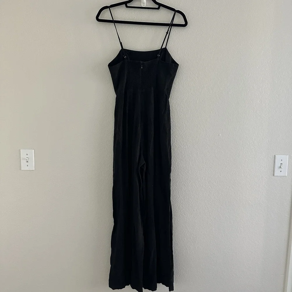 Urban Outfitters Jumpsuit Womens Size 6‎ Black One Piece Linen blend?